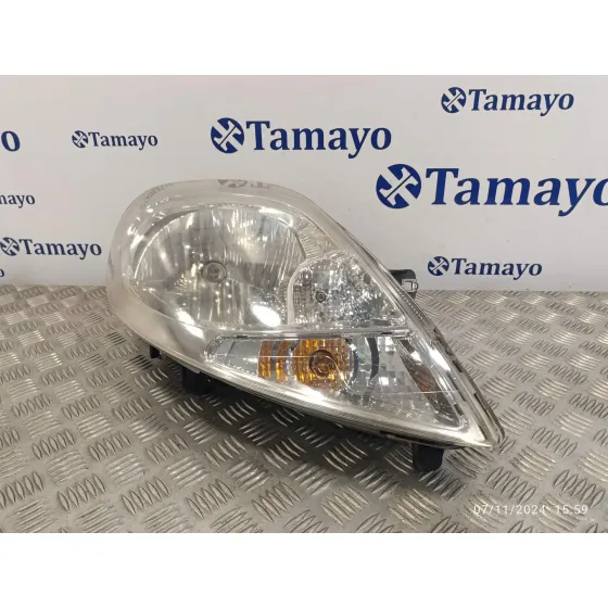 Faro Derecho para Nissan Primastar (X..)