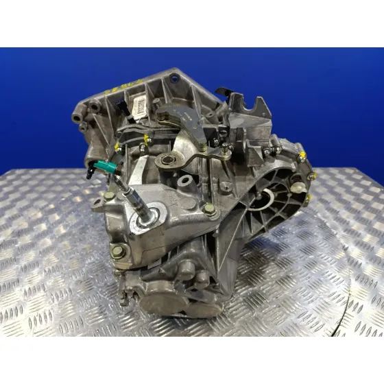 Caja Cambios para Nissan Juke (F15)