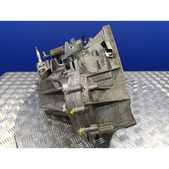 Caja Cambios para Nissan Juke (F15)