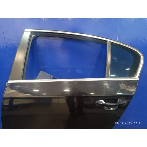 Puerta Trasera Izquierda para Volkswagen Passat Berlina (3C2)