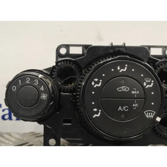 Mando Calefaccion / Aire Acondicionado para Ford Fiesta (Ccn)