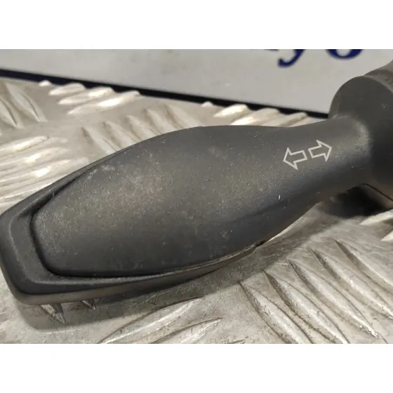 Mando Intermitentes para Ford Fiesta (Ccn)