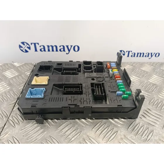 Caja Reles / Fusibles para Peugeot Partner (S2)