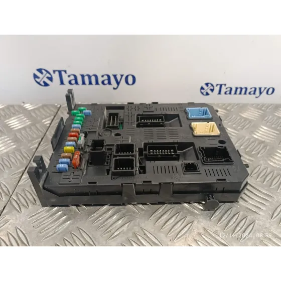 Caja Reles / Fusibles para Peugeot Partner (S2)