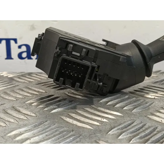 Mando Limpia para Ford Fiesta (Ccn)