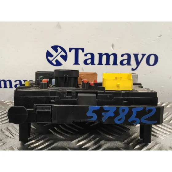Caja Reles / Fusibles para Peugeot 207 Cc