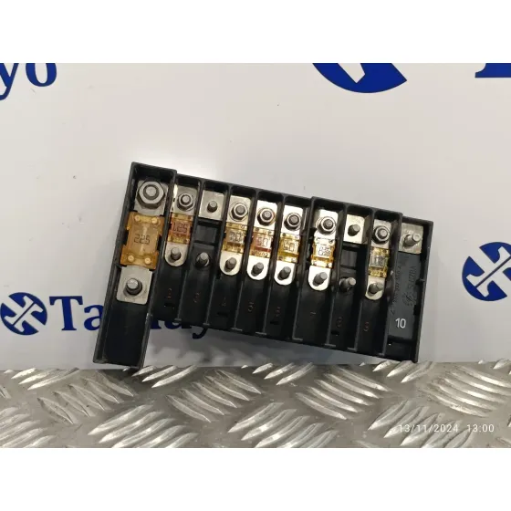 Caja Reles / Fusibles para Volkswagen T5 Transporter/Furgoneta