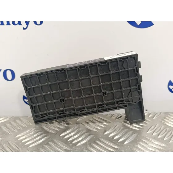 Caja Reles / Fusibles para Volkswagen T5 Transporter/Furgoneta