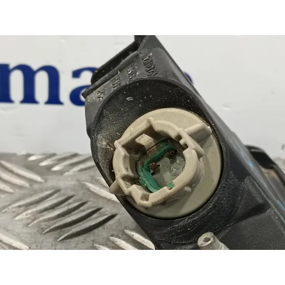 Piloto Trasero Central para Nissan Juke (F15)
