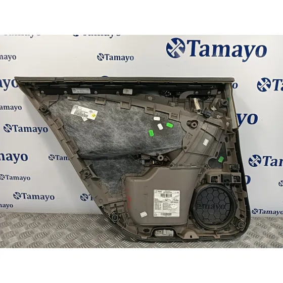 Guarnecido Puerta Trasera Derecha para Volkswagen Passat Berlina (3C2)