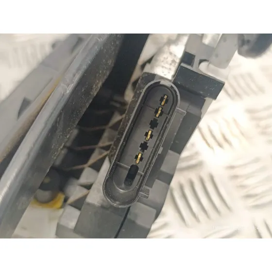 Cerradura Puerta Delantera Derecha para Ford Fiesta (Ccn)