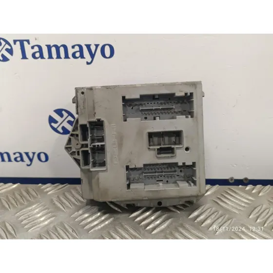 Caja Reles / Fusibles para Fiat Punto Berlina (188)