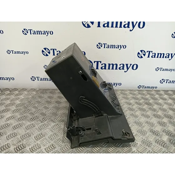 Guantera para Nissan Qashqai (J10)