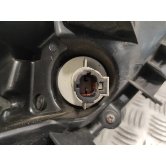 Faro Izquierdo para Nissan Juke (F15)
