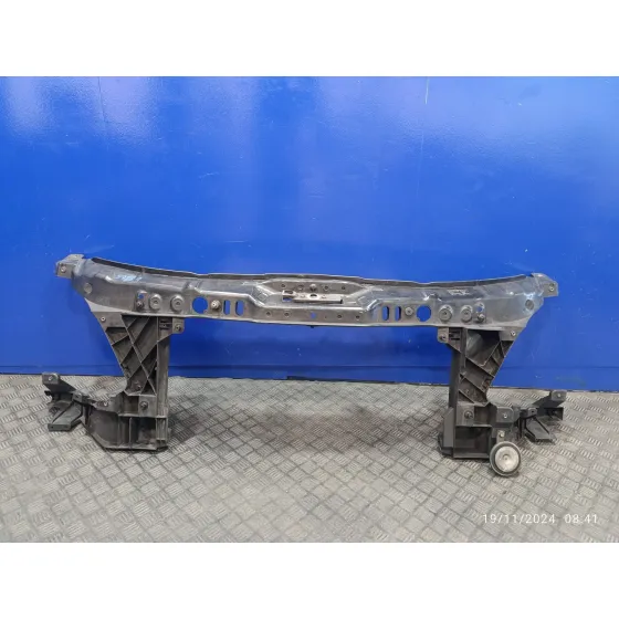 Panel Frontal para Mercedes-Benz Sprinter 02.00 -> Caja Cerrada