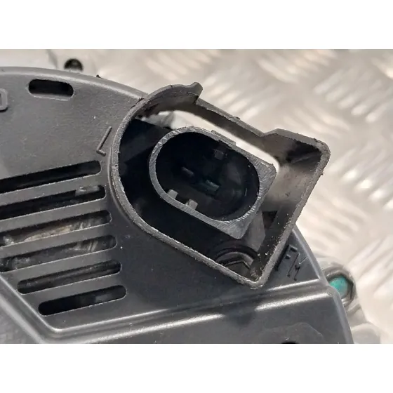Alternador para Seat Ibiza (6L1)