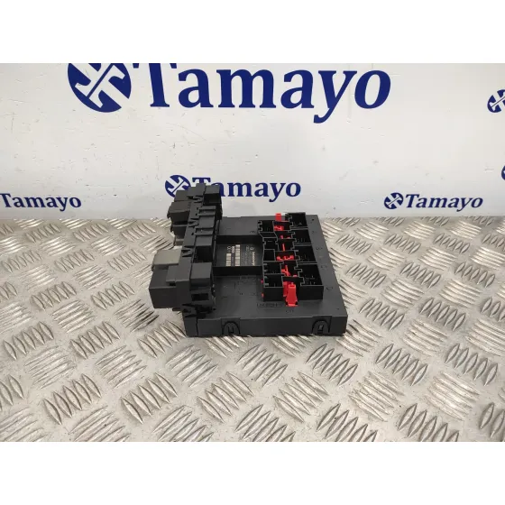 Caja Reles / Fusibles para Volkswagen Golf V Berlina (1K1)
