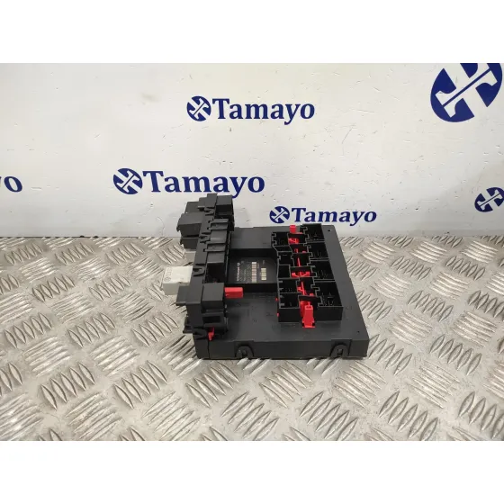 Caja Reles / Fusibles para Volkswagen Golf V Berlina (1K1)