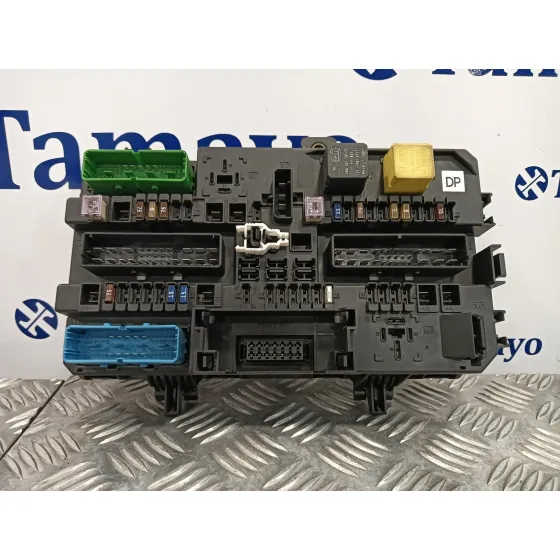 Caja Reles / Fusibles para Opel Astra H Berlina