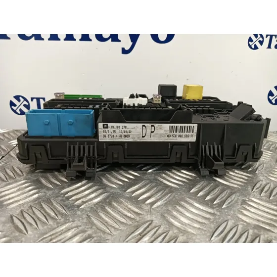 Caja Reles / Fusibles para Opel Astra H Berlina