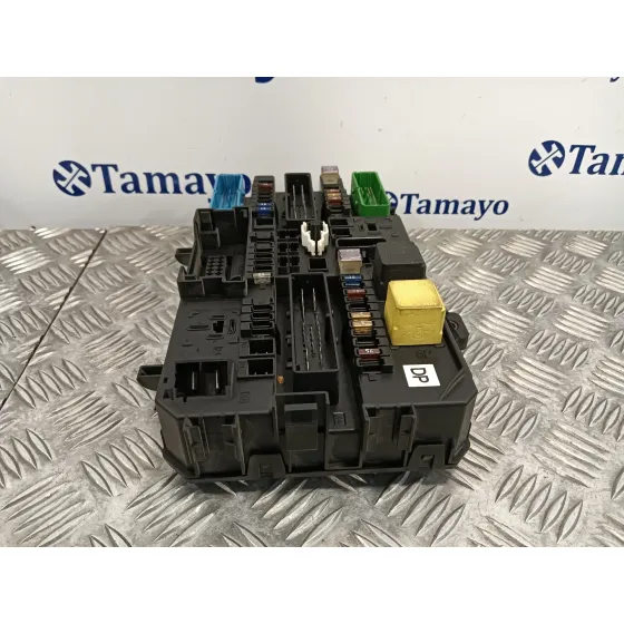 Caja Reles / Fusibles para Opel Astra H Berlina