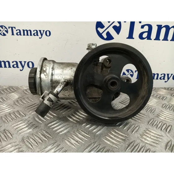Bomba Direccion para Toyota Avensis Berlina (T25)