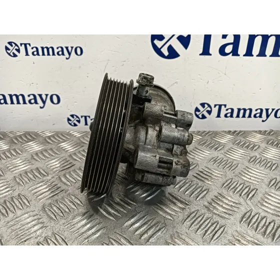 Bomba Direccion para Toyota Avensis Berlina (T25)