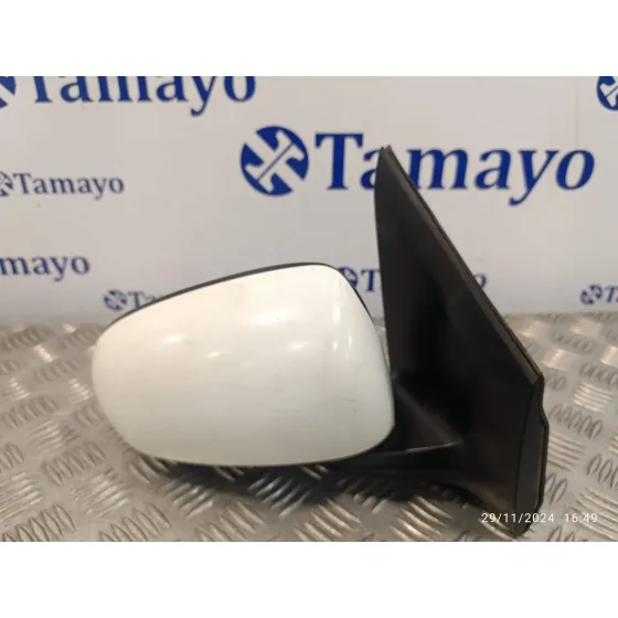 Retrovisor Derecho para Nissan Almera Tino (V10M)