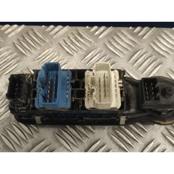 Mando Elevalunas Delantero Izquierdo para Renault Grand Modus
