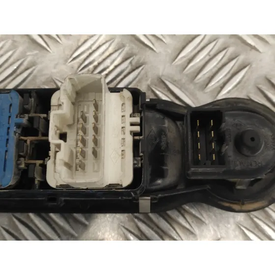 Mando Elevalunas Delantero Izquierdo para Renault Grand Modus