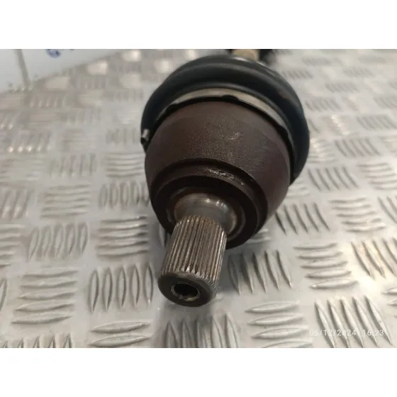 Transmision Delantera Izquierda para Ford Focus Turnier (Cb4)