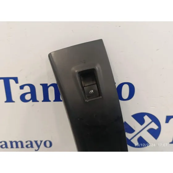 Mando Elevalunas Delantero Derecho para Opel Meriva B