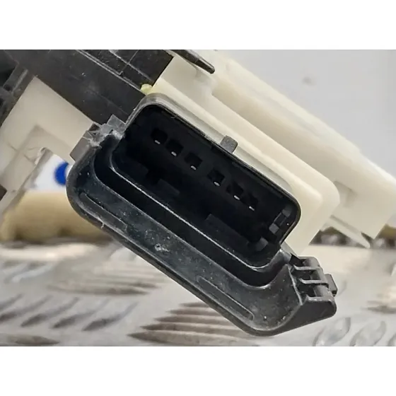 Cerradura Puerta Lateral Izquierda para Peugeot Partner