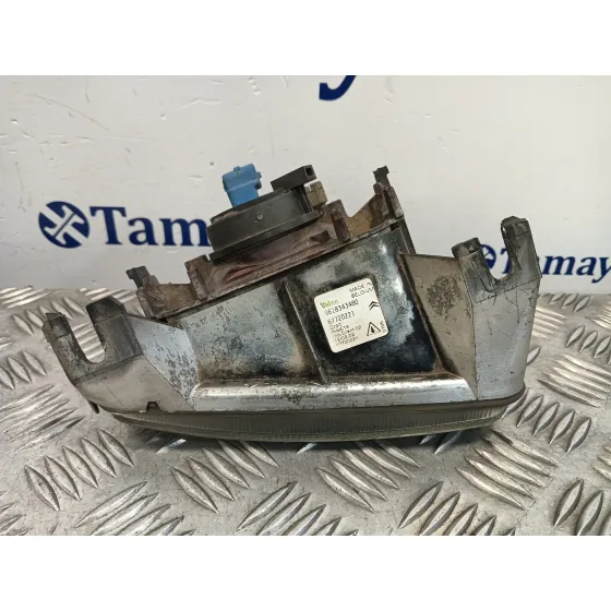 Faro Antiniebla Derecho para Citroën Saxo