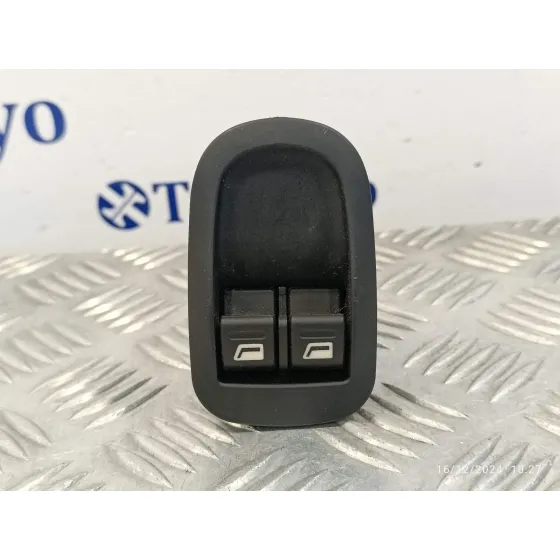 Mando Elevalunas Delantero Izquierdo para Ligier Js60