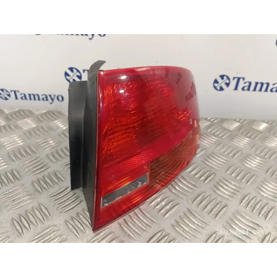 Piloto Trasero Derecho para Audi A4 Berlina (8E)