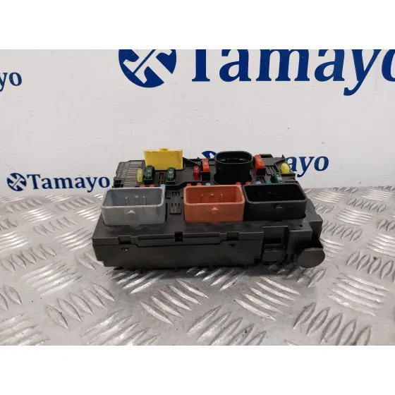 Caja Reles / Fusibles para Peugeot 207