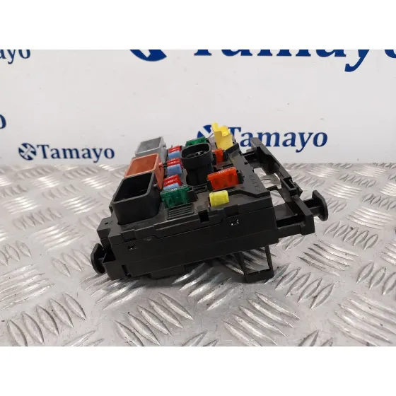 Caja Reles / Fusibles para Peugeot 207