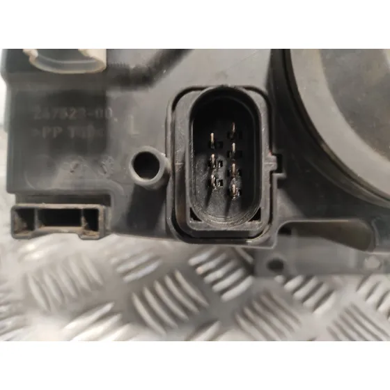 Faro Izquierdo para Lada Kalina 2 Fliessheck