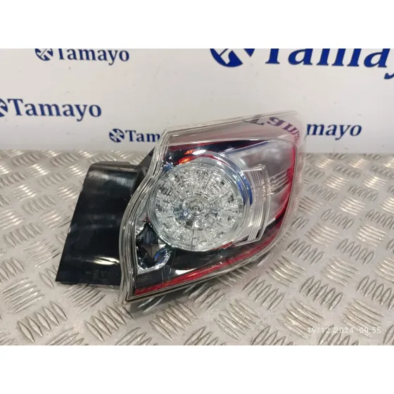 Piloto Trasero Derecho para Mazda 3 Lim. (Bl)