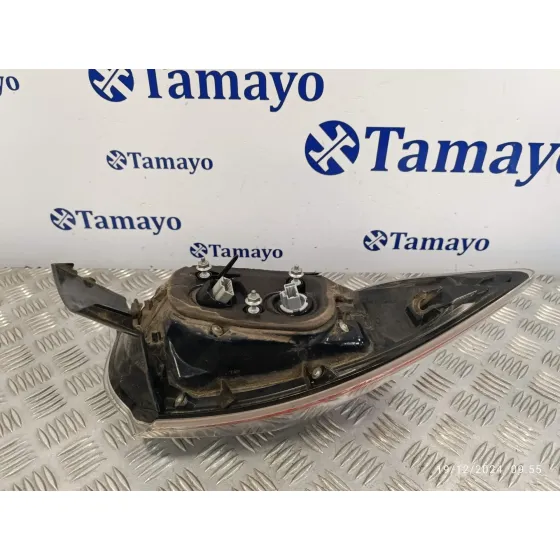 Piloto Trasero Derecho para Mazda 3 Lim. (Bl)