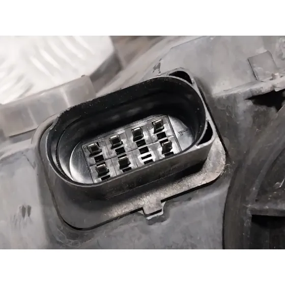 Faro Derecho para Seat Cordoba Berlina (6K2)
