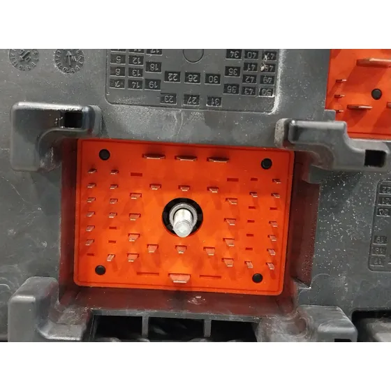 Caja Reles / Fusibles para Saab 9-3 Sport Sedan