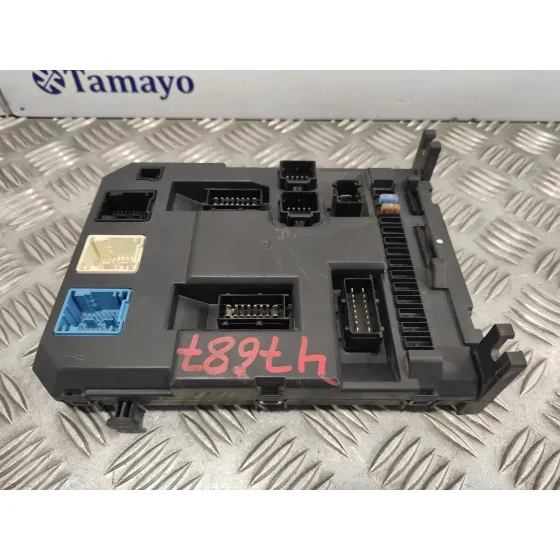 Caja Reles / Fusibles para Peugeot 207