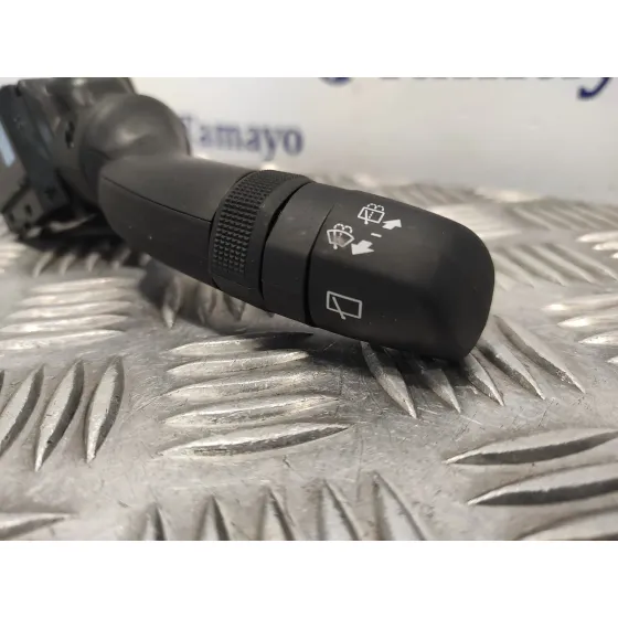 Mando Limpia para Toyota Yaris Cross