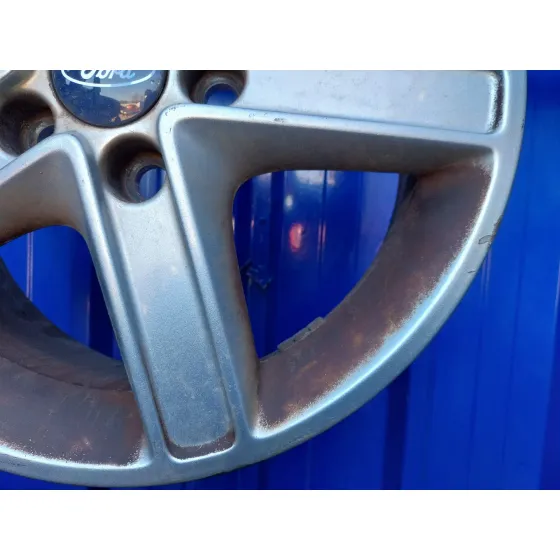 Llanta para Ford Focus C-Max (Cap)