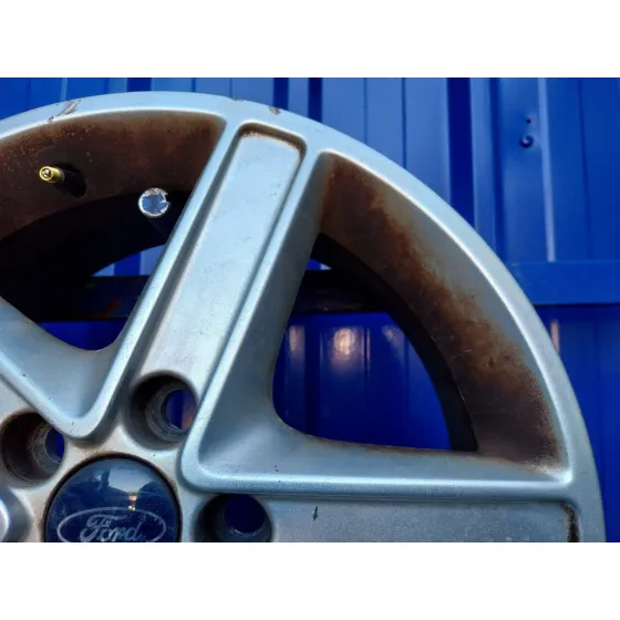 Llanta para Ford Focus C-Max (Cap)