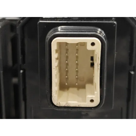 Mando Elevalunas Delantero Izquierdo para Toyota Yaris Cross