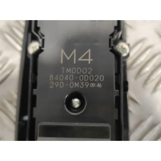 Mando Elevalunas Delantero Izquierdo para Toyota Yaris Cross