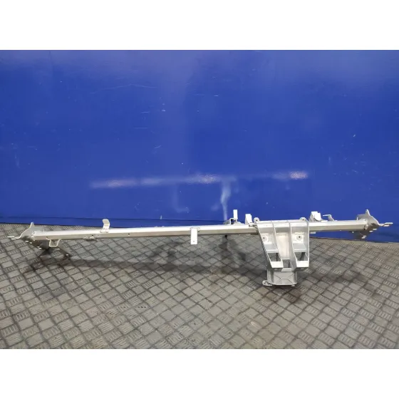 Soporte para Mercedes-Benz Clase E (W212) Lim.